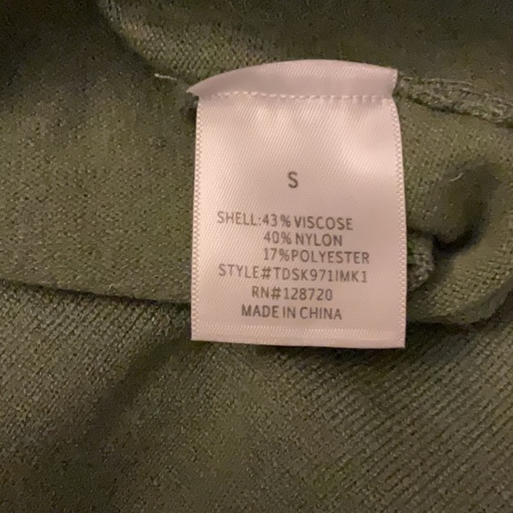 New sweater from mi Ami - Picture 4 of 4